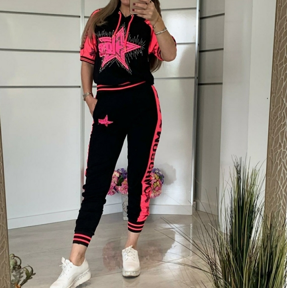 Tracksuit - Picture 1 of 1